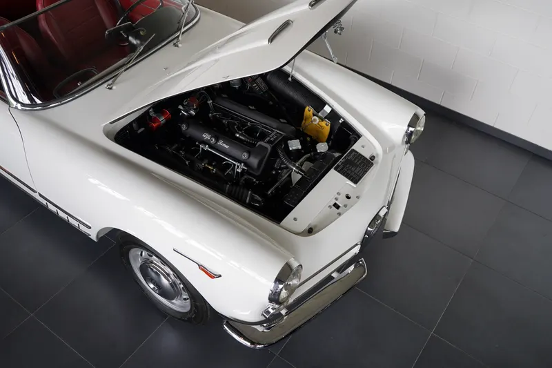 Alfa Romeo Spider (2000)