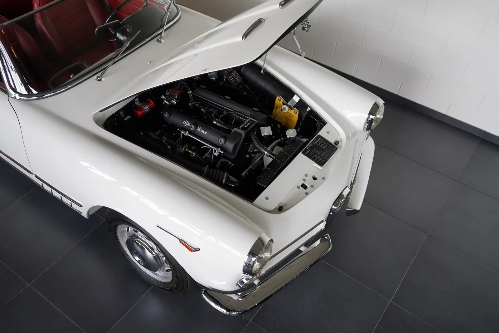 Alfa Romeo Spider (2000) — foto 1