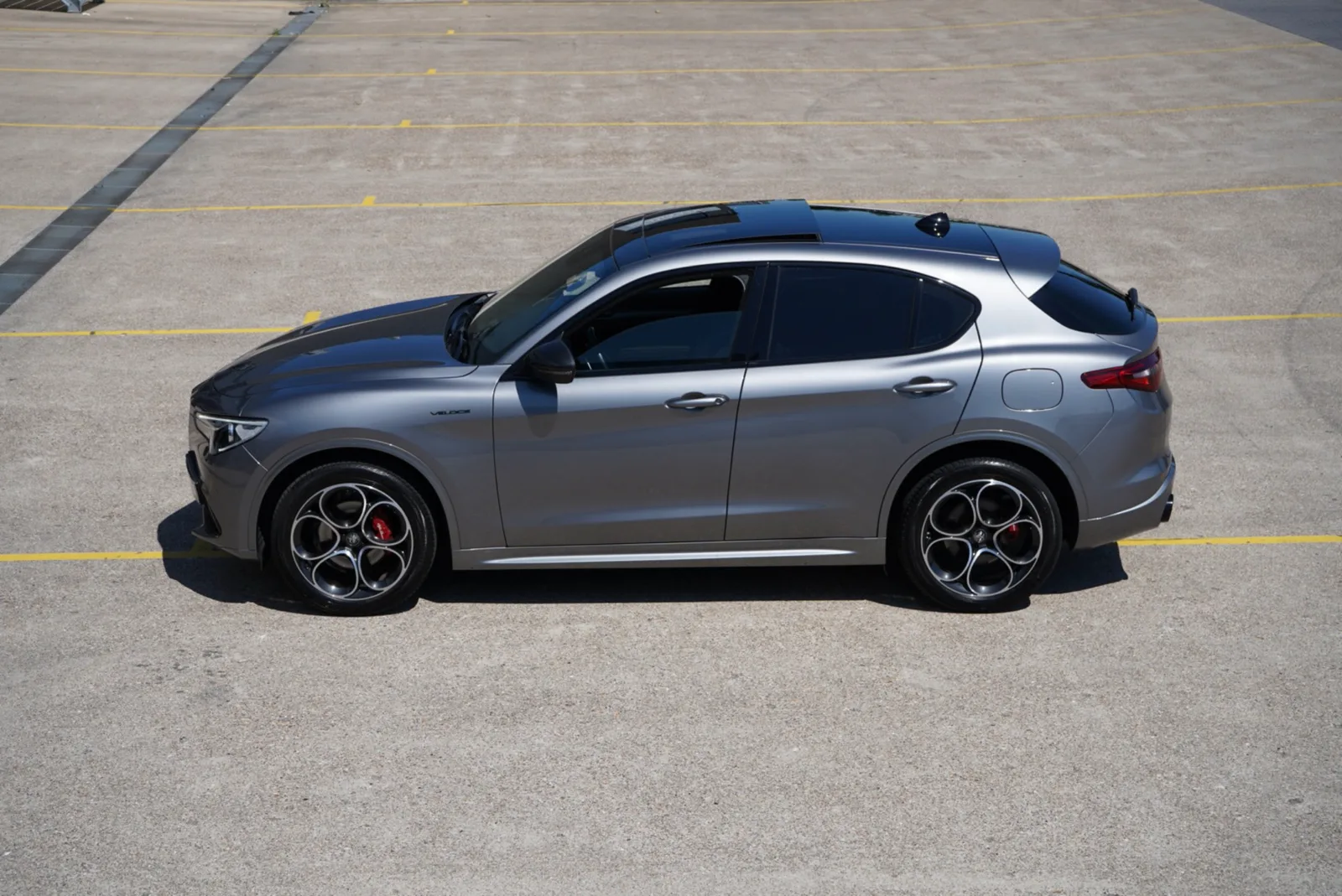 Alfa Romeo Stelvio (2020) — foto 1