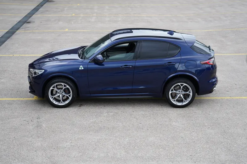 Alfa Romeo Stelvio (2021)
