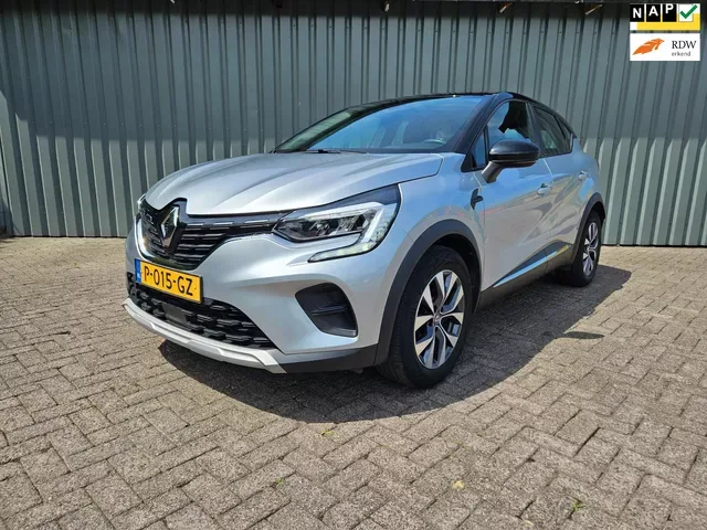 Renault Captur (2021) — foto 1