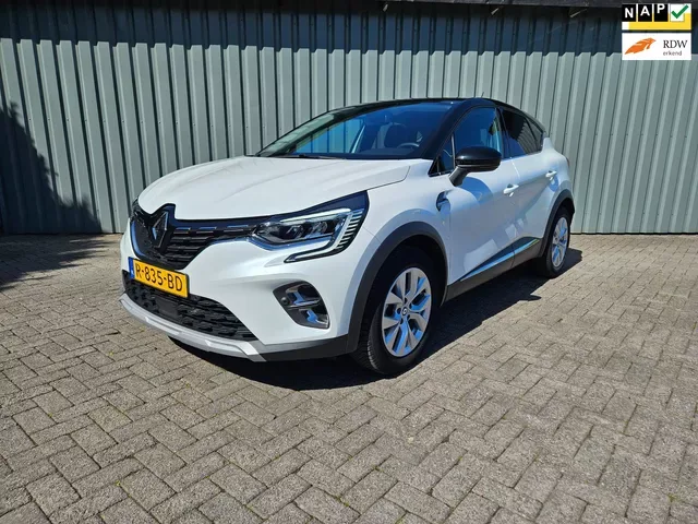 Renault Captur (2022) — foto 1