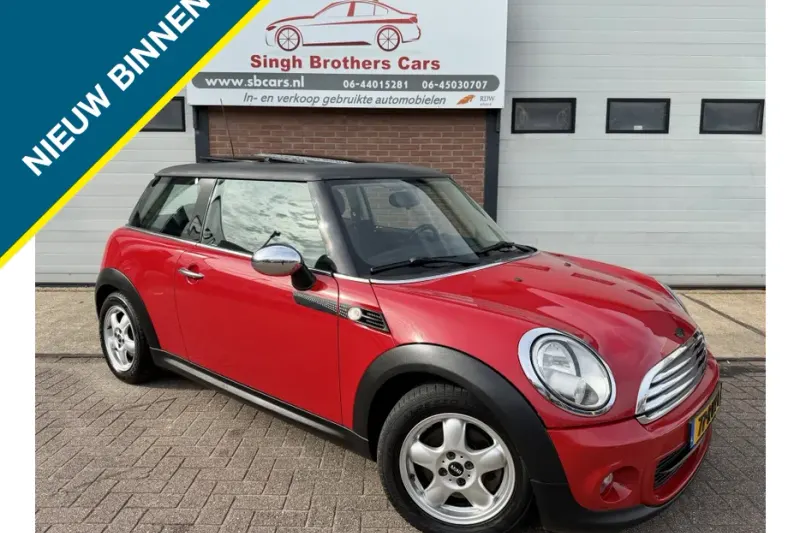 MINI One (2011)