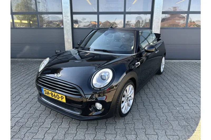 MINI Cabrio (2018)