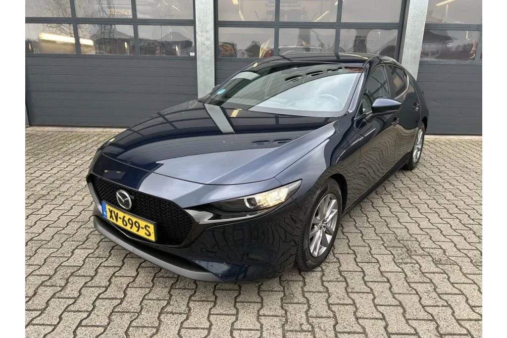 Mazda 3 (2019) — foto 1