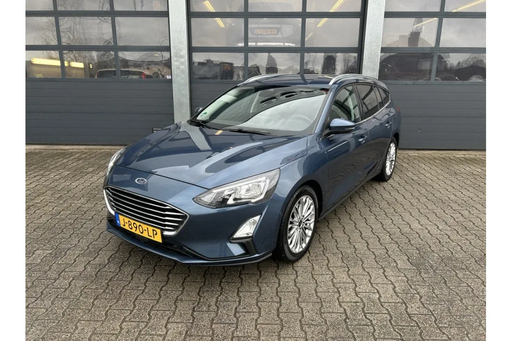 Ford Focus (2020) — foto 1