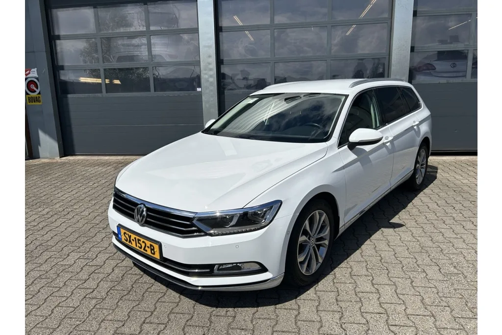 Volkswagen Passat (2018) — foto 1