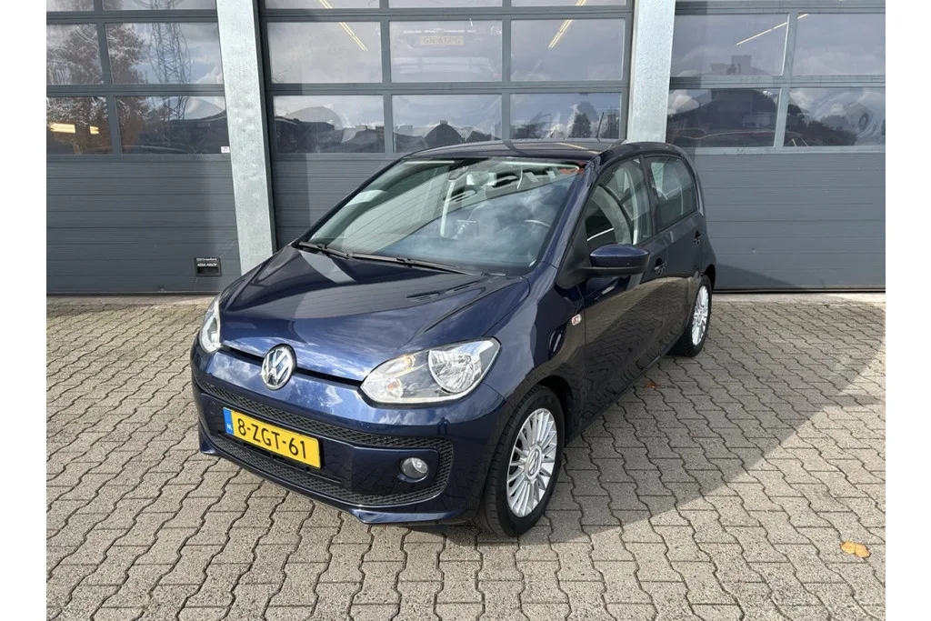 Volkswagen Up! (2015) — foto 1