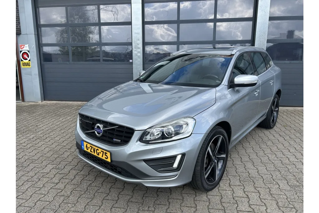 Volvo XC60 (2015) — foto 1