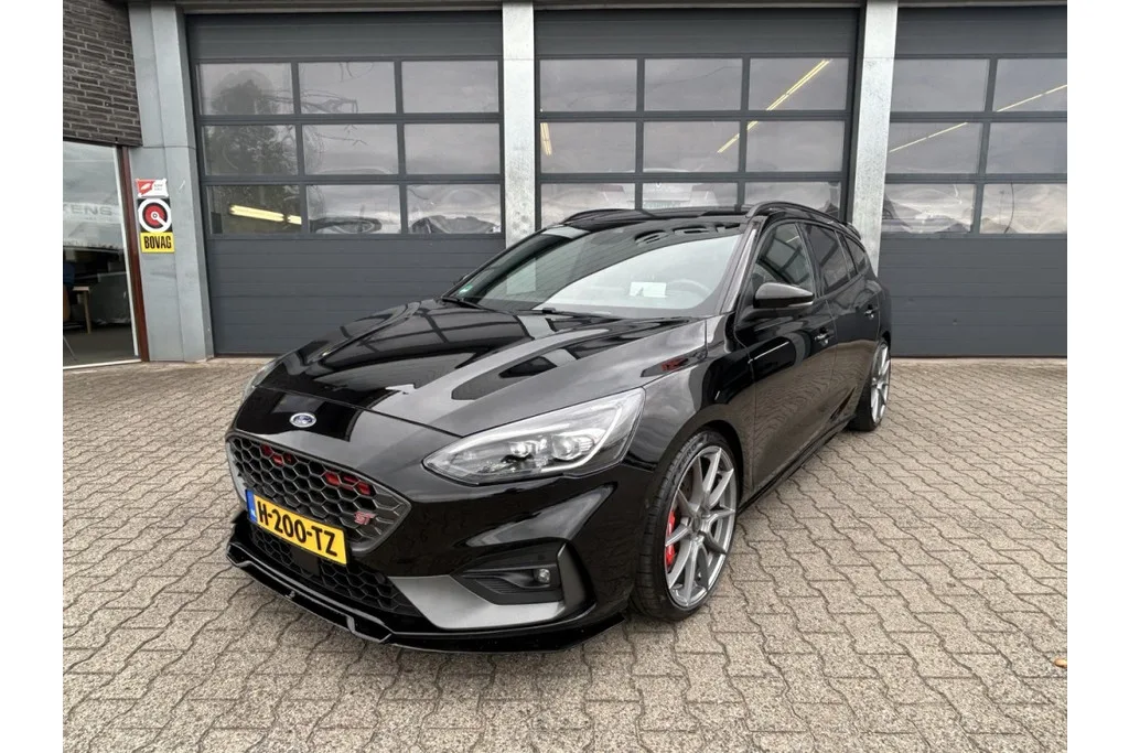 Ford Focus (2020) — foto 1