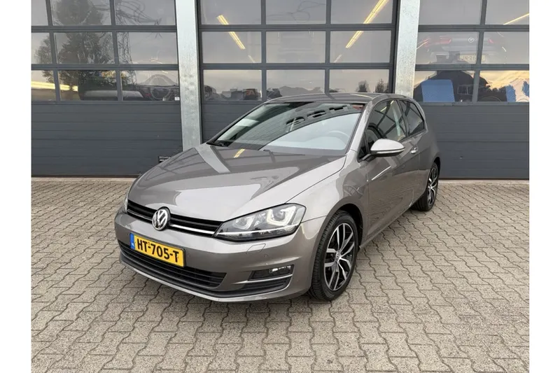 Volkswagen Golf (2016)