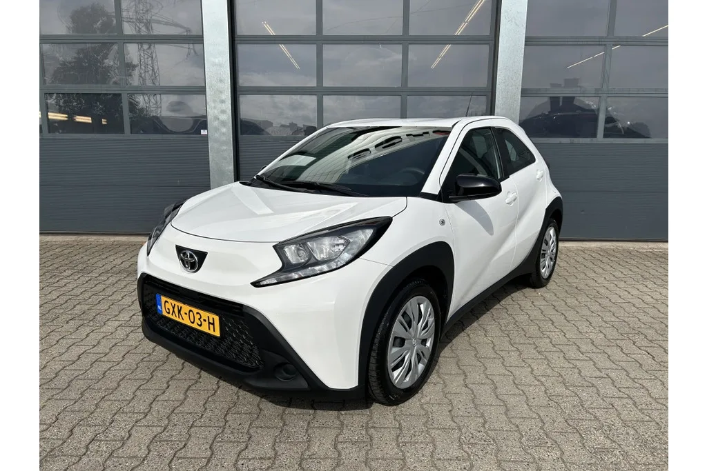 Toyota Aygo X (2024) — foto 1