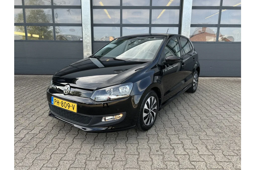 Volkswagen Polo (2017) — foto 1