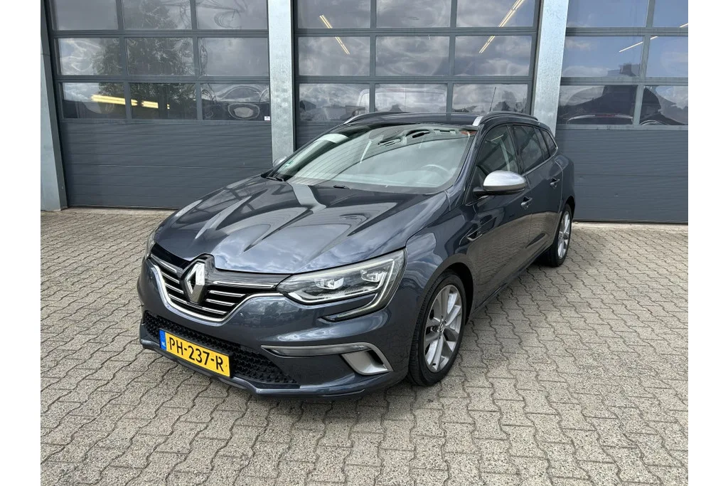 Renault Mégane (2017) — foto 1