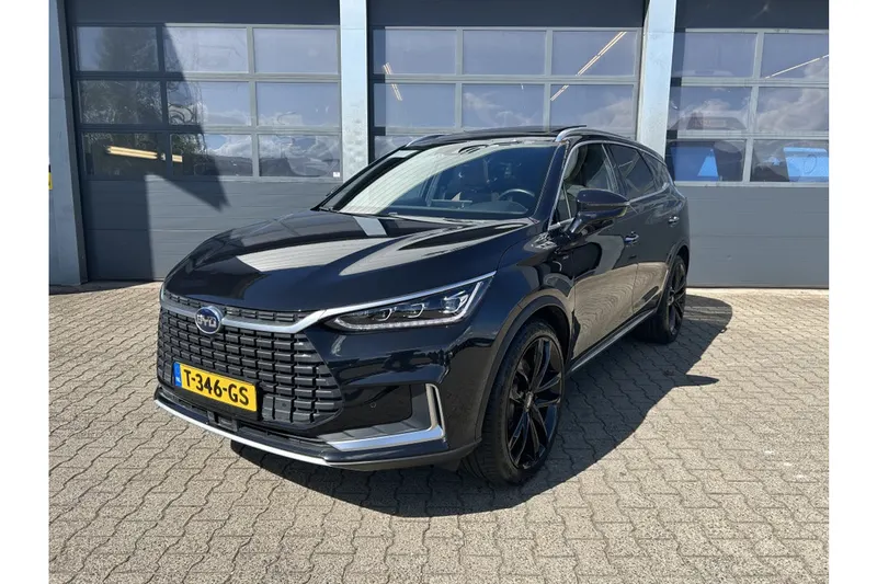 BYD Tang (2023)