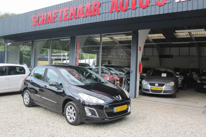 Peugeot 308 (2011)