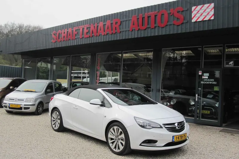 Opel Cascada (2013)