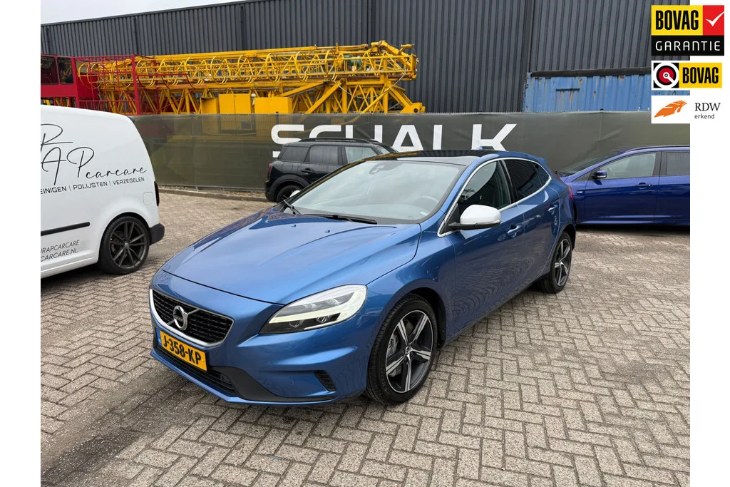 Volvo V40 (2020) — foto 1