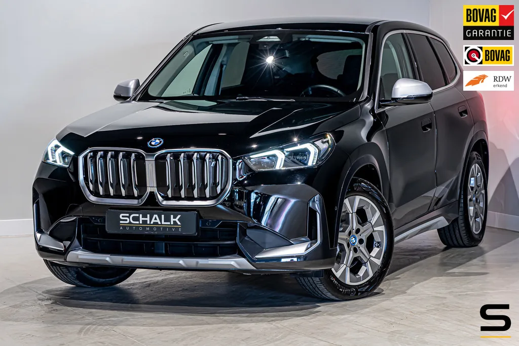 BMW iX1 (2022) — foto 1