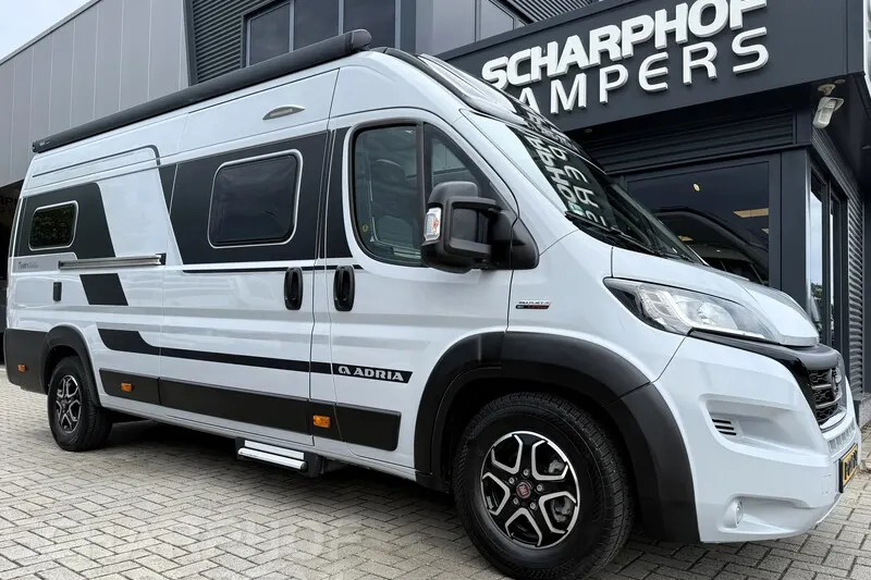 Adria Twin (2022)
