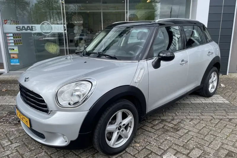 MINI Countryman (2012)