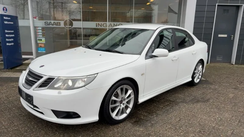Saab 9-3 (2010) — foto 1