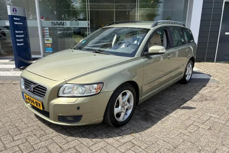 Volvo V50 (2009)