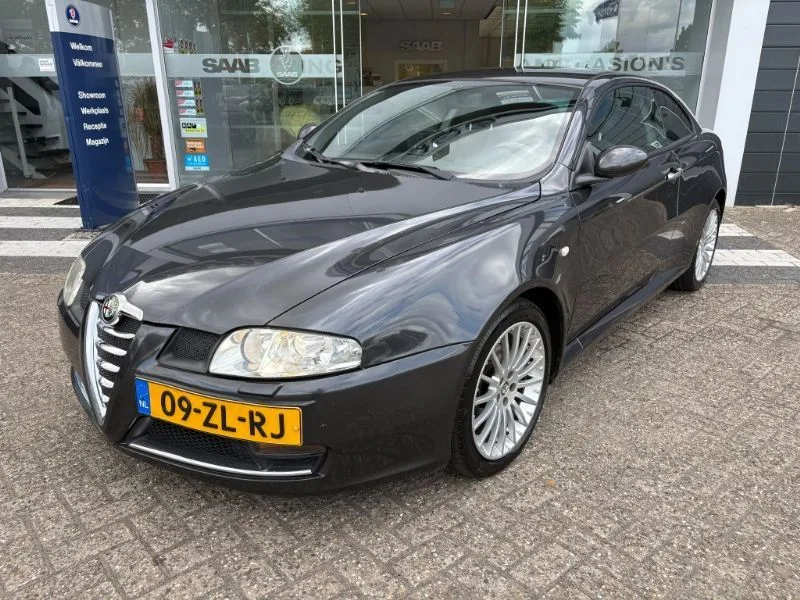 Alfa Romeo GT (2008) — foto 1
