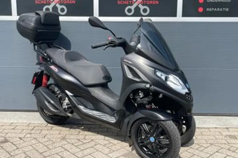 Piaggio MP3 300 HPE Sport (2021)
