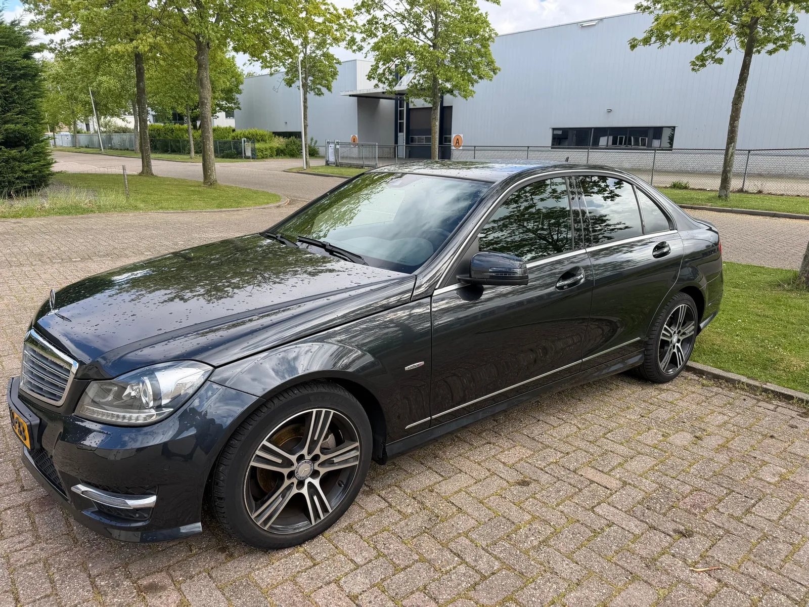 Mercedes-Benz C-Klasse (0) — foto 1