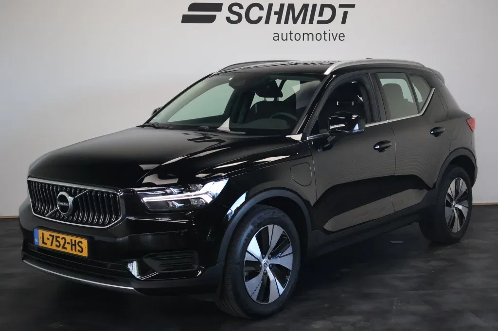 Volvo XC40 (2021) — foto 1