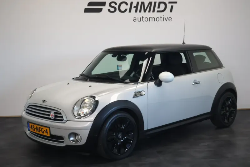 MINI Cooper (2010)