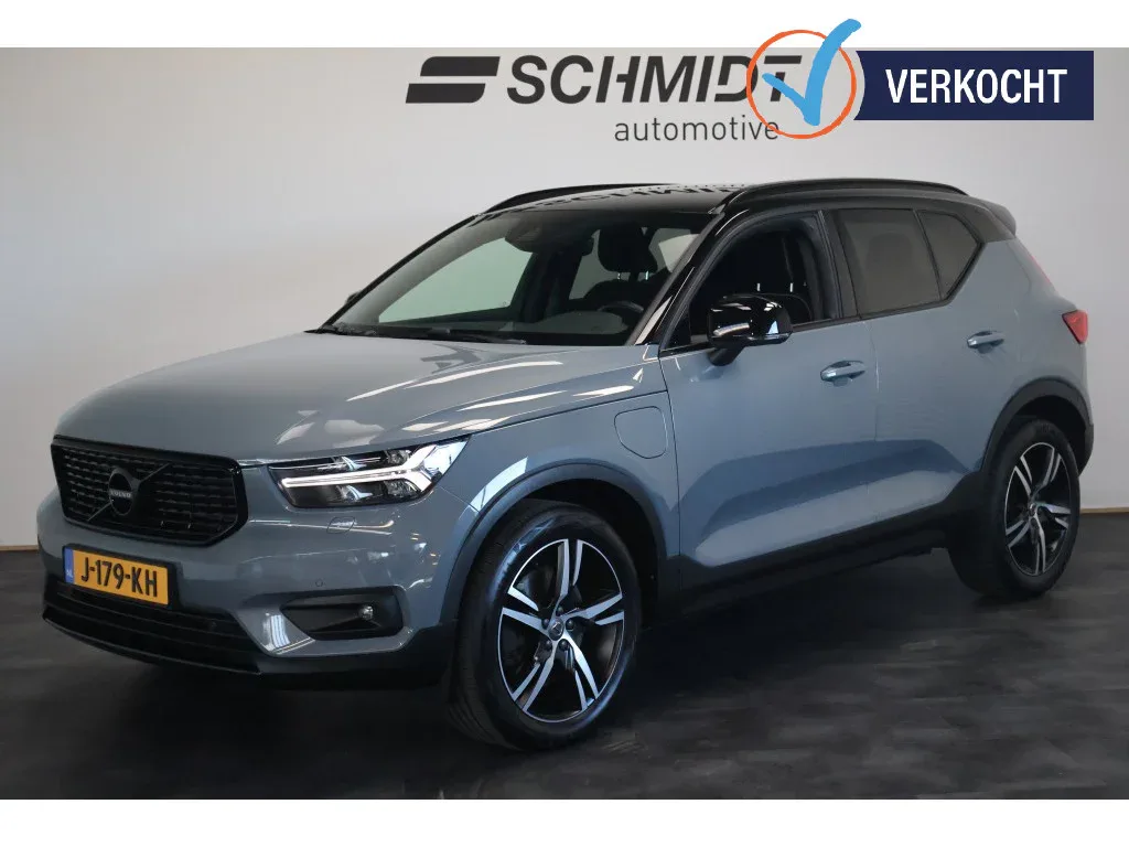 Volvo XC40 (2020) — foto 1
