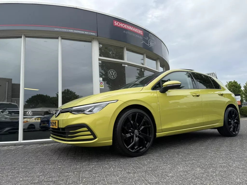 Volkswagen Golf (2021) — foto 1