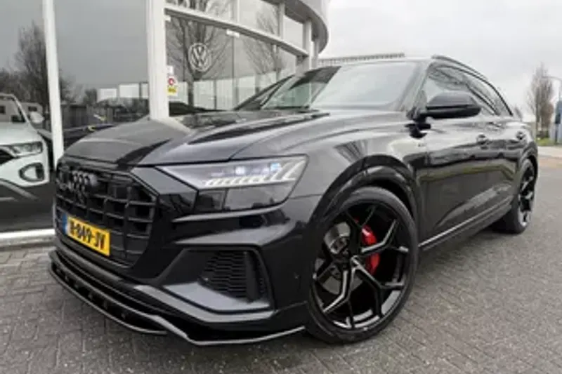 Audi Q8 (2020)