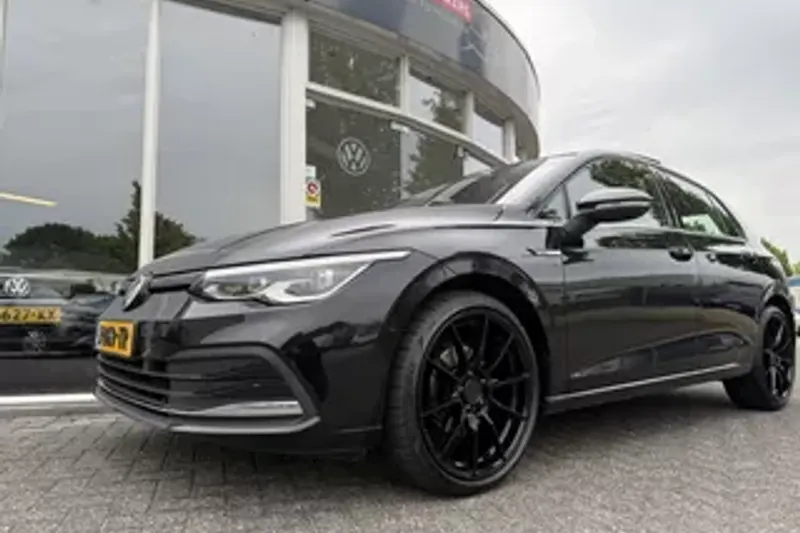 Volkswagen Golf (2020)