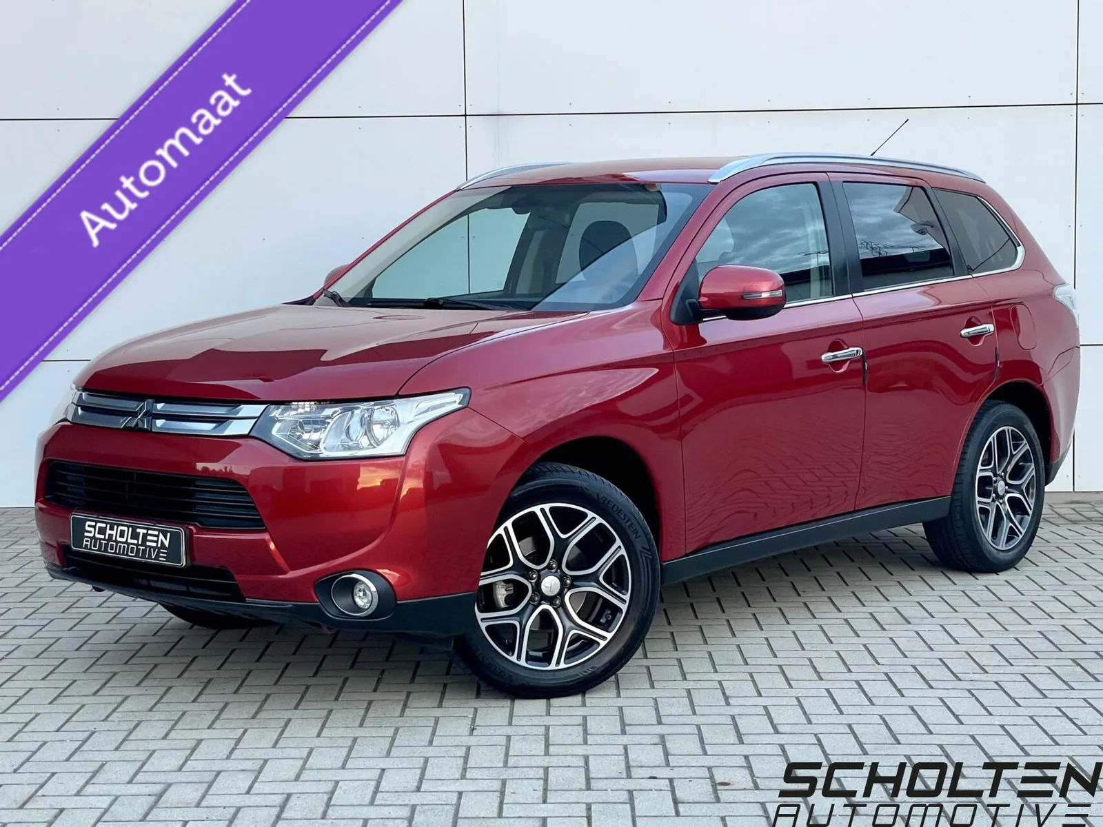 Mitsubishi Outlander (2015) — foto 1