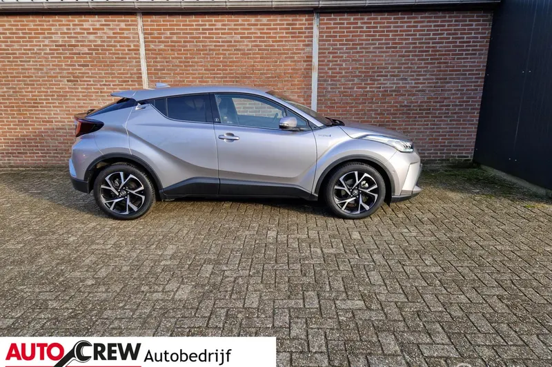 Toyota C-HR (2021)