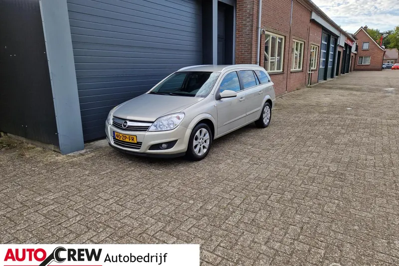 Opel Astra (2008)