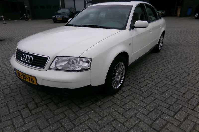 Audi A6 (1999)