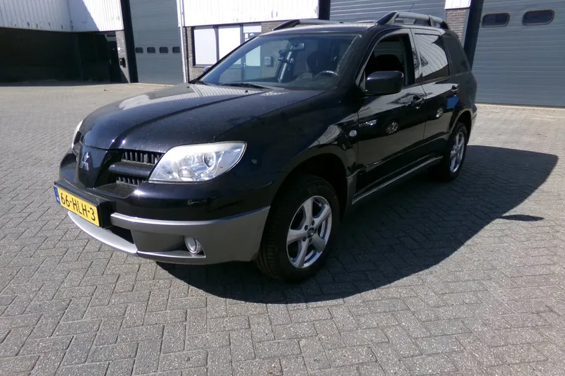 Mitsubishi Outlander (2009)