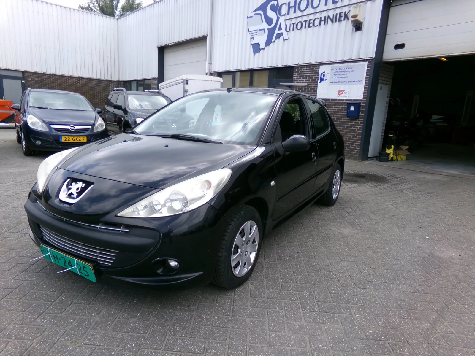 Peugeot 206+ (2010) — foto 1
