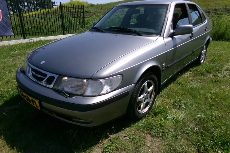 Saab 9-3 (2000)