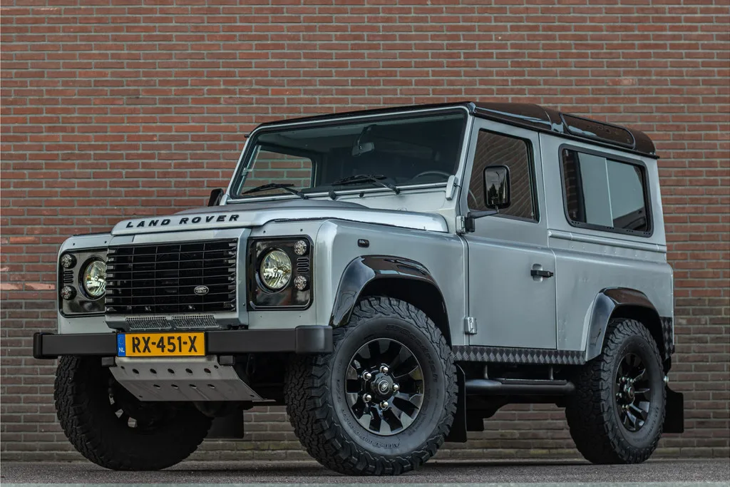 Land Rover Defender (2007) — foto 1