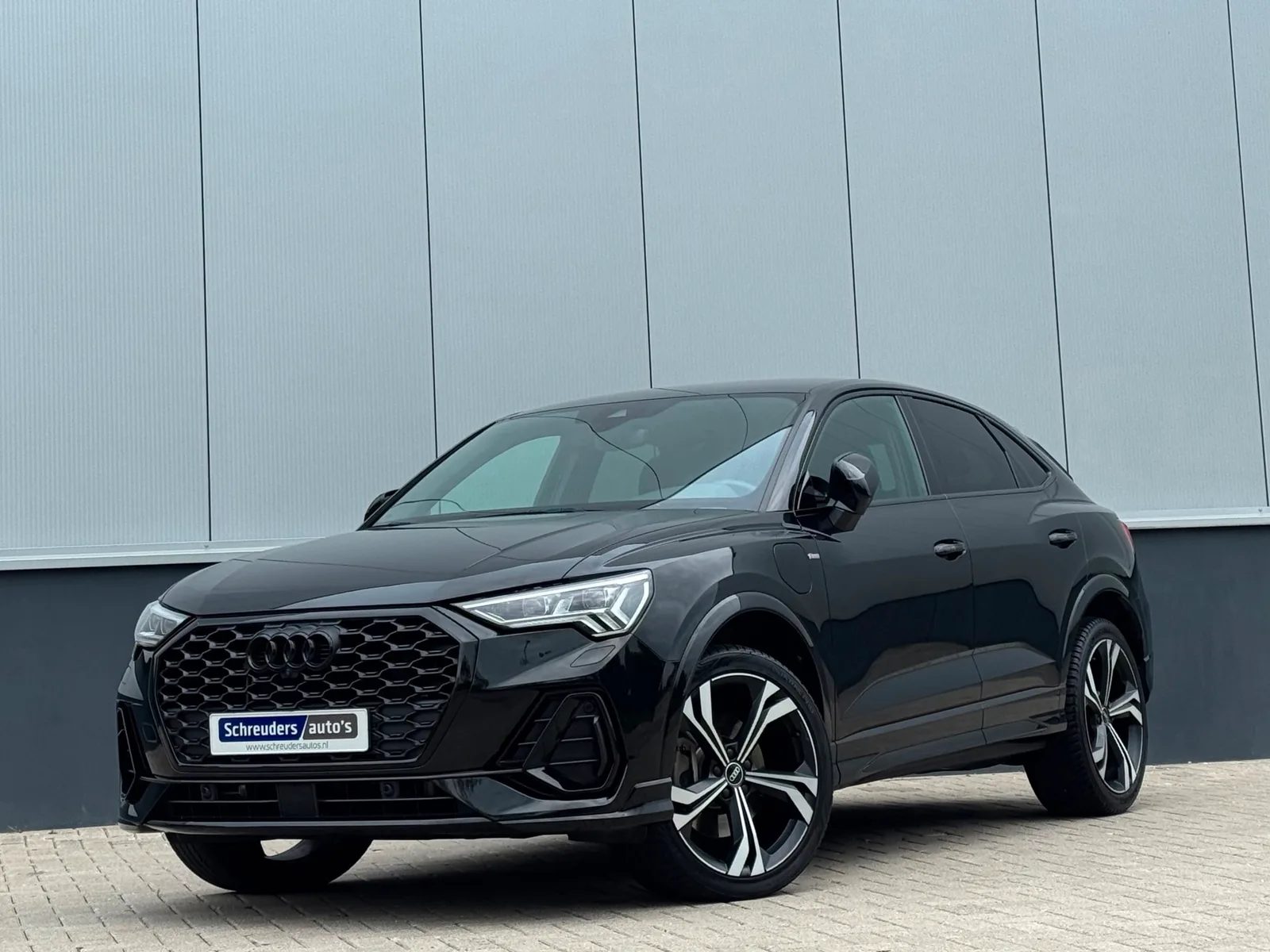 Audi Q3 Sportback (2021) — foto 1