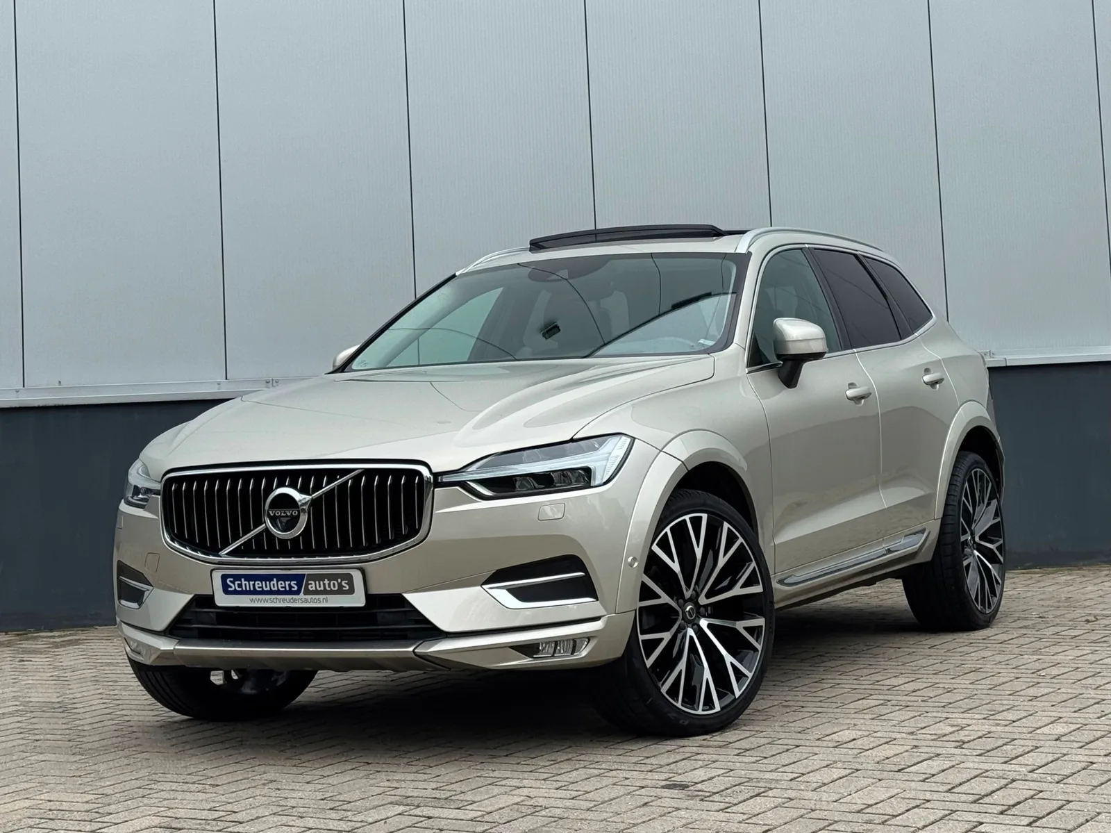 Volvo XC60 (2018) — foto 1