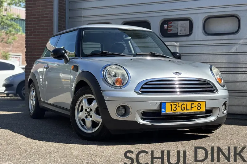 MINI One (2008)