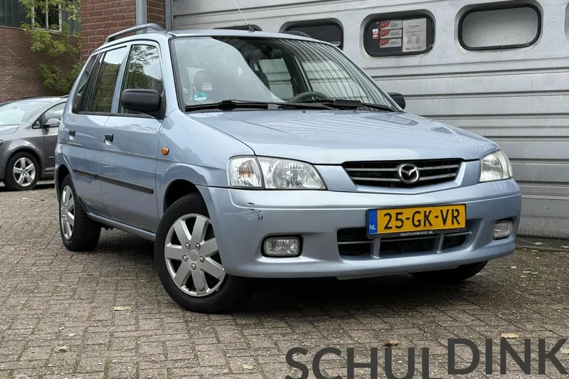 Mazda Demio (2001)