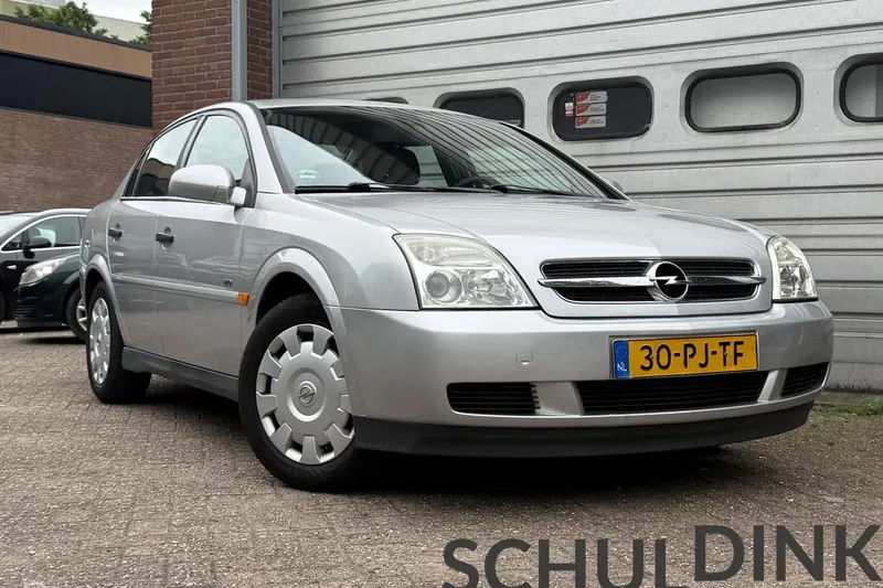 Opel Vectra (2004)