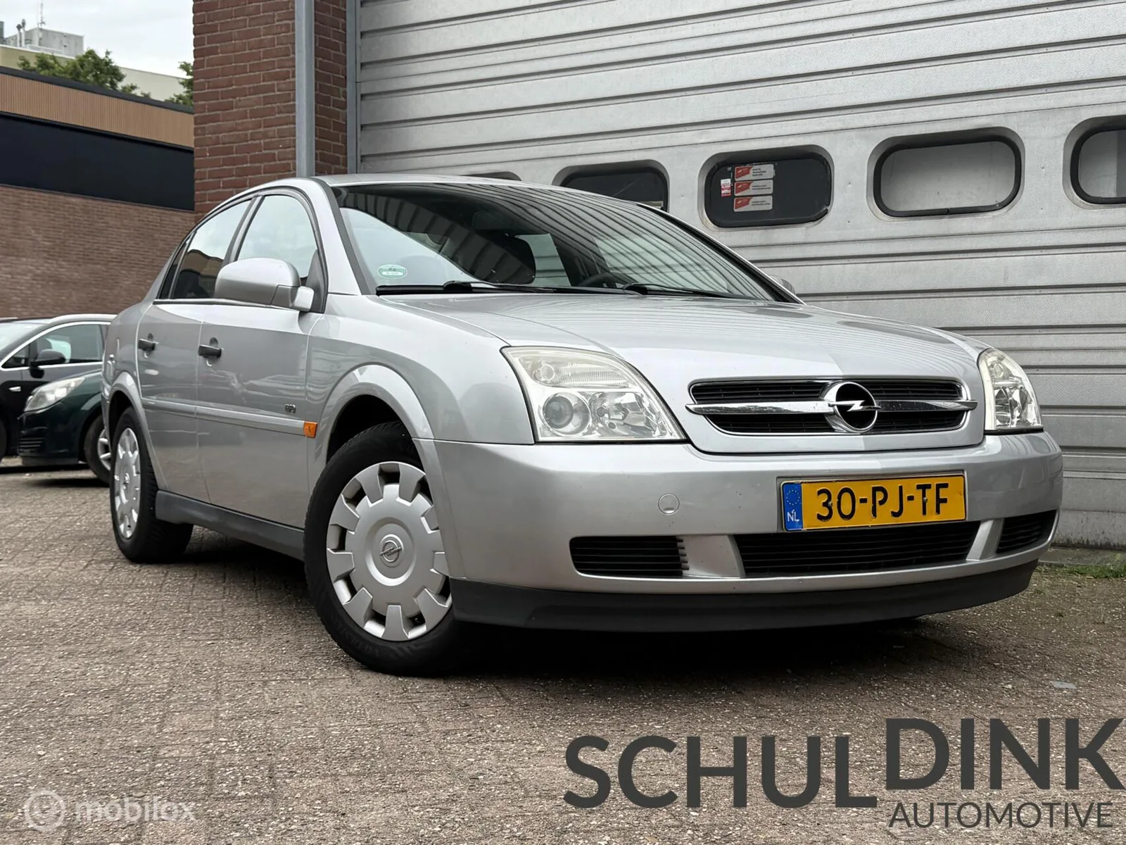 Opel Vectra (2004) — foto 1